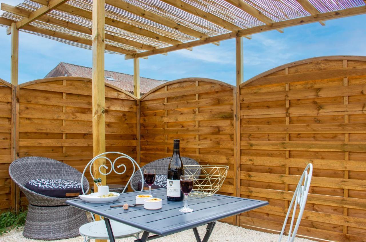 Le Charbonnaud Holiday home *
